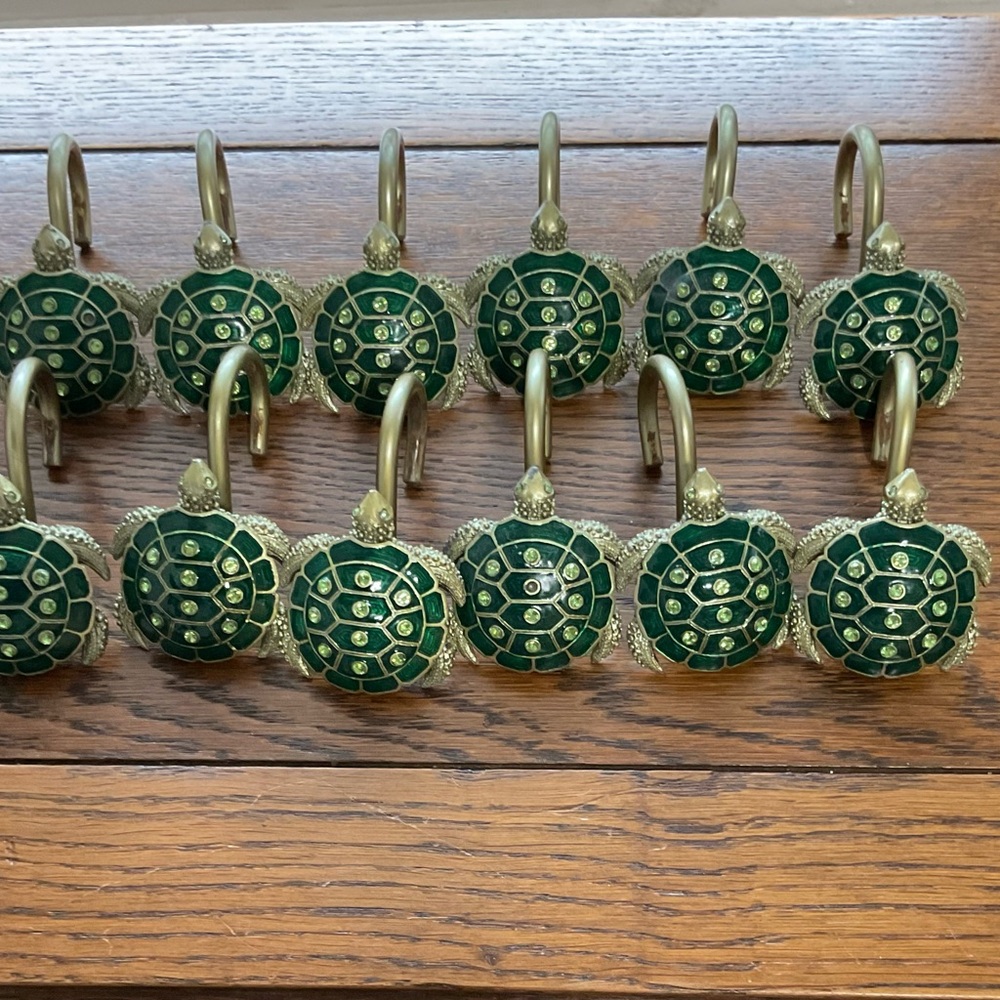 BEJEWELED TURTLE SHOWER CURTAIN HOOKS